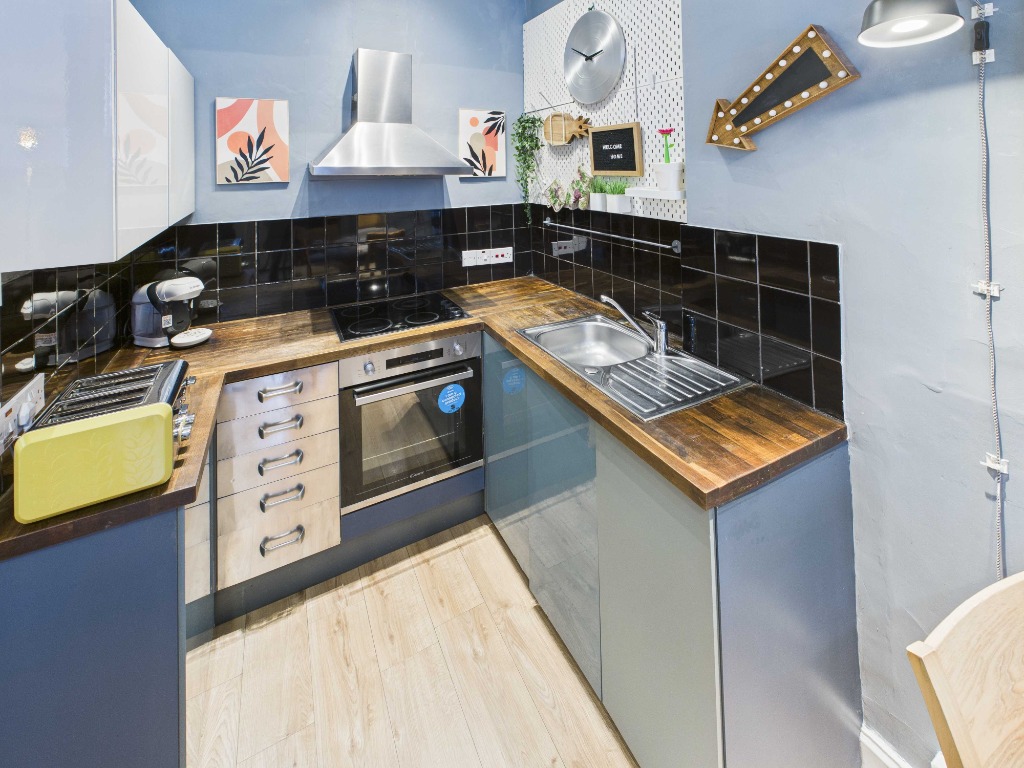 Dean Park Street, Edinburgh, EH4 1JS