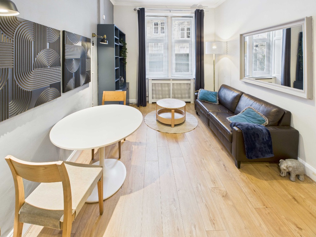 Dean Park Street, Edinburgh, EH4 1JS