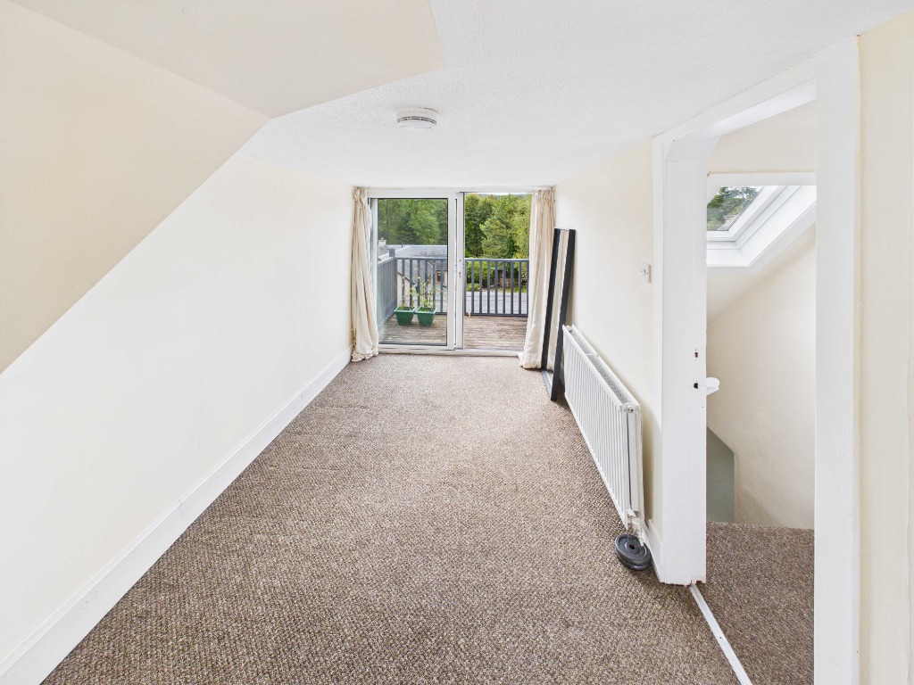 Main Street, Perthshire, FK17 8BD