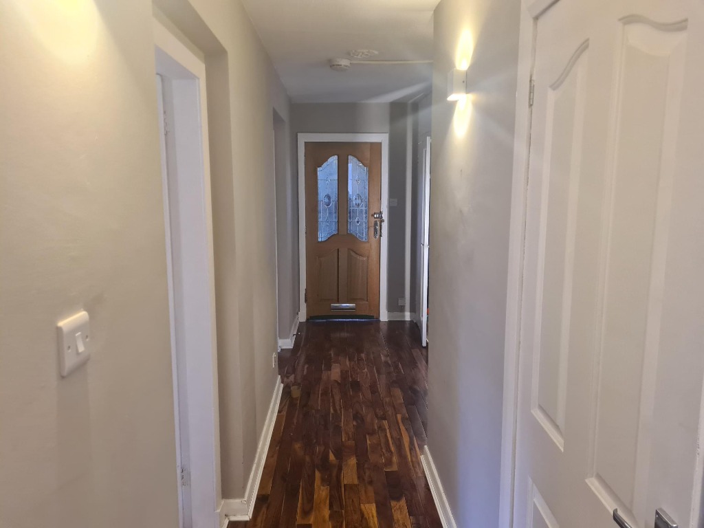 Inverleith Row, Edinburgh, EH3 5LX