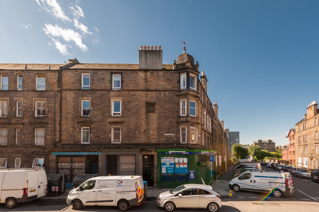 Albion Road, Edinburgh, EH7 5QZ