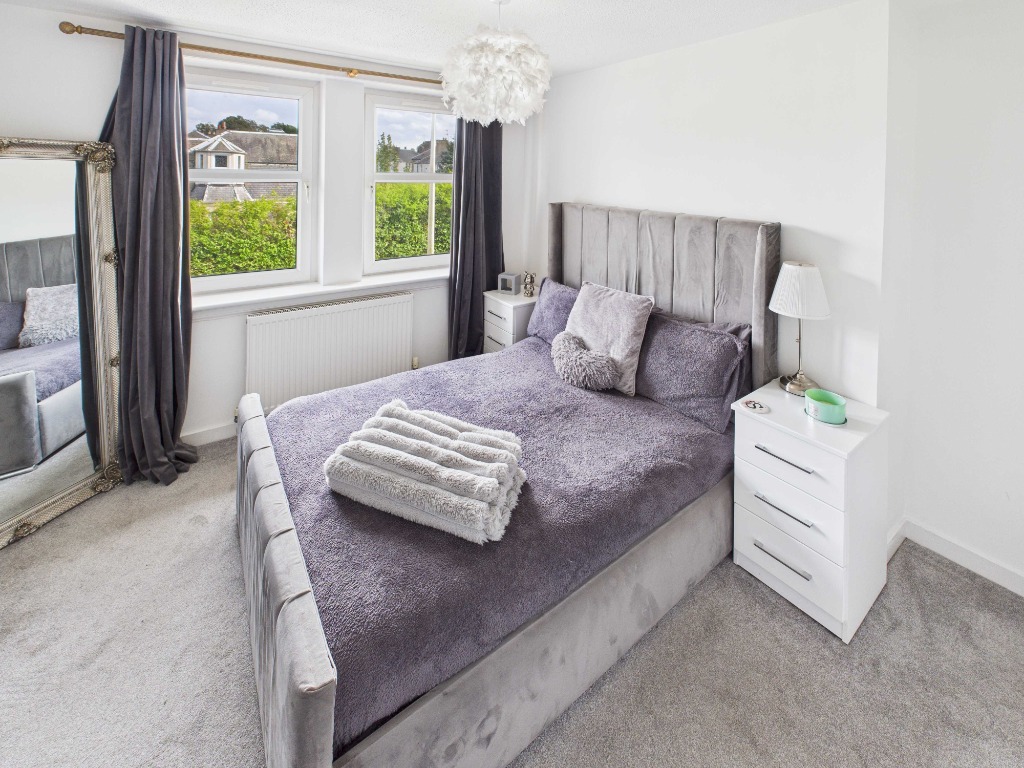Springfield Place, Midlothian, EH25 9LW