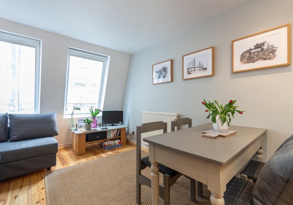 Lynedoch Place Lane, Edinburgh, EH3 7QA