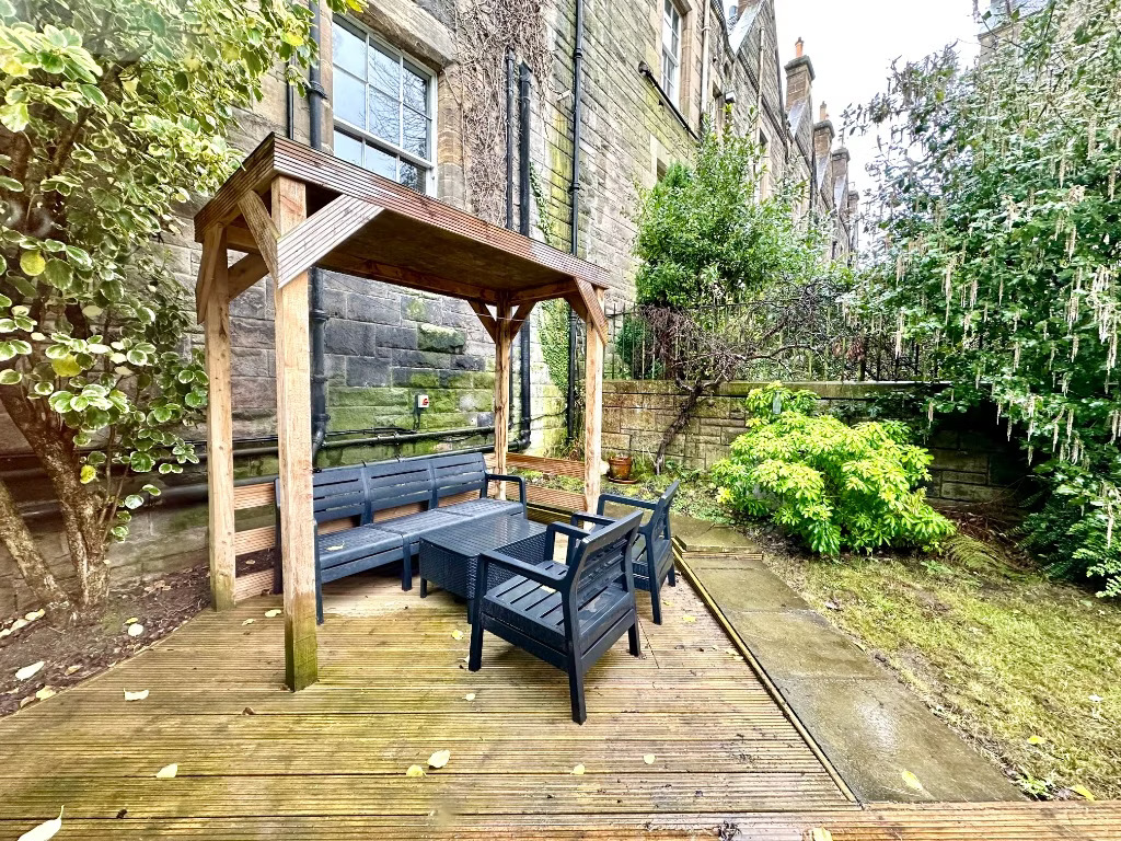Douglas Gardens Mews, Edinburgh, EH4 3BZ