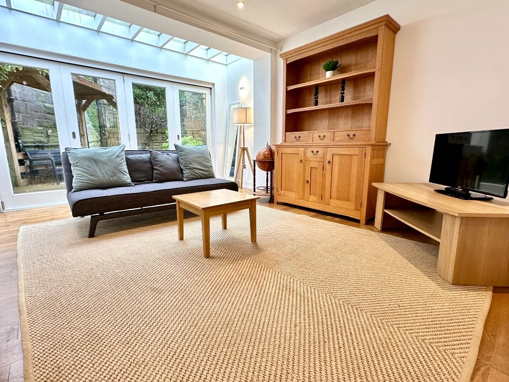 Douglas Gardens Mews, Edinburgh, EH4 3BZ