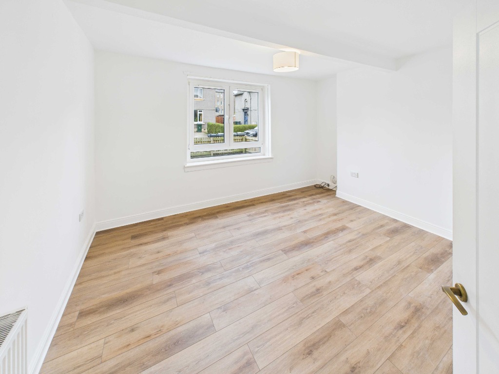 Hutchison Medway, Edinburgh, EH14 1QL