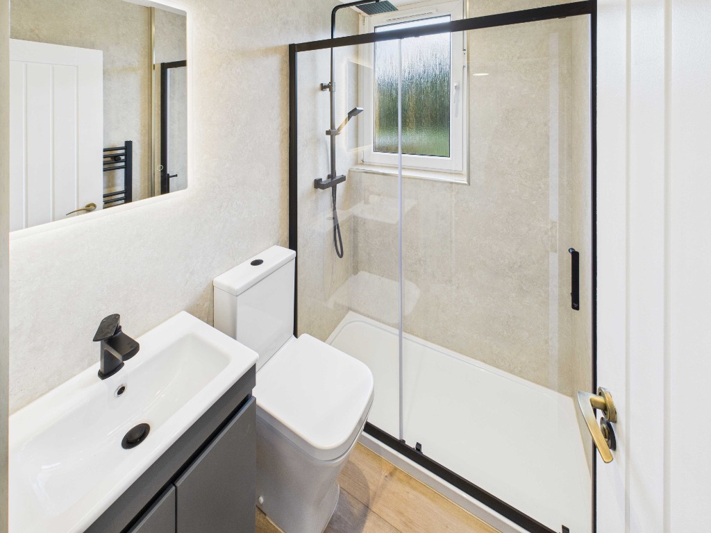 Hutchison Medway, Edinburgh, EH14 1QL