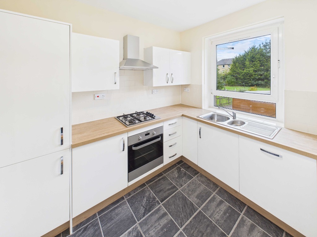 Hutchison Medway, Edinburgh, EH14 1QL