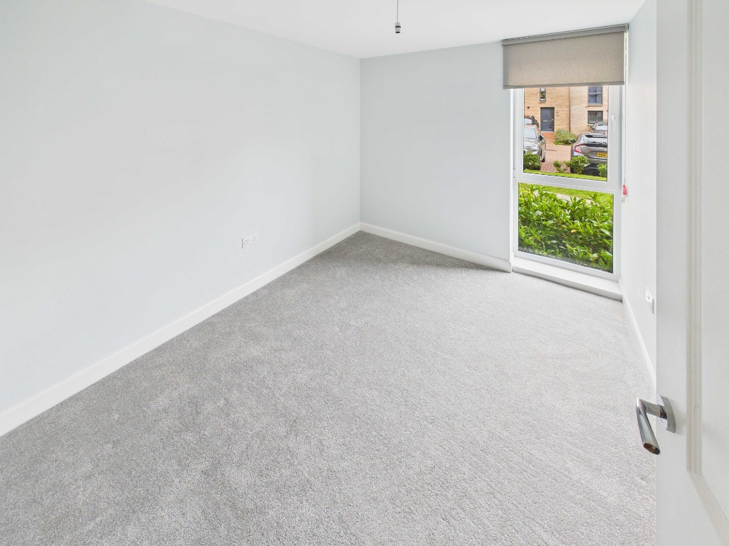 Cunningham Square, Edinburgh, EH15 1BH