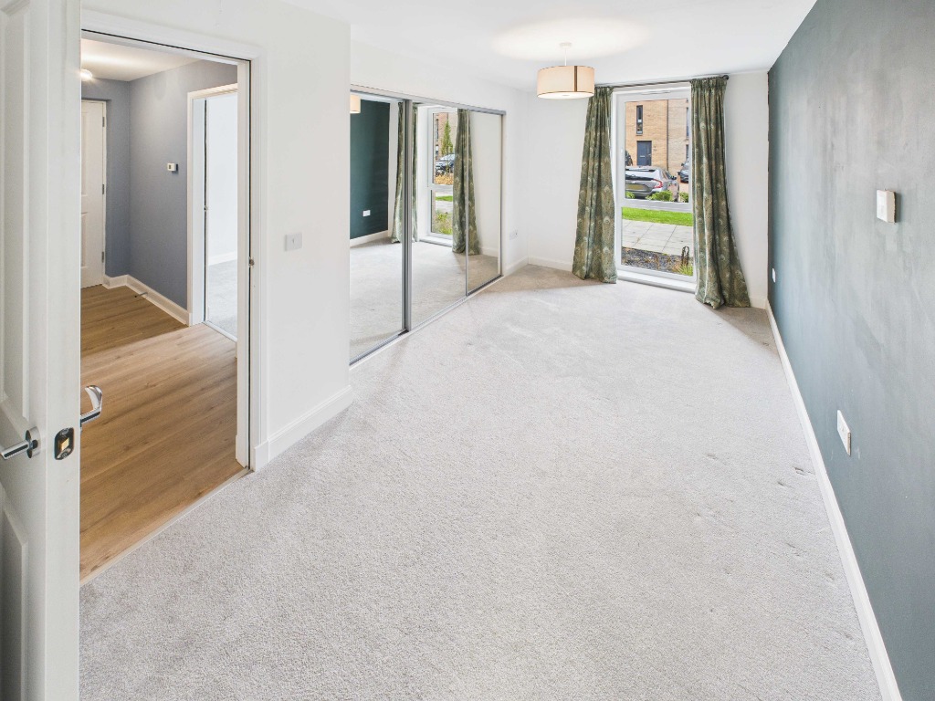 Cunningham Square, Edinburgh, EH15 1BH