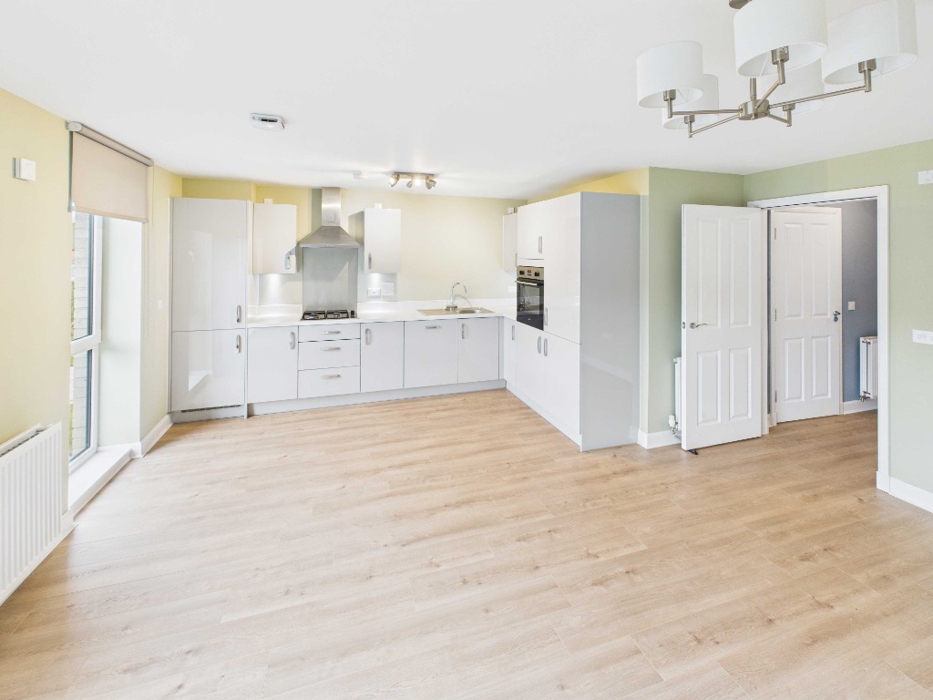 Cunningham Square, Edinburgh, EH15 1BH