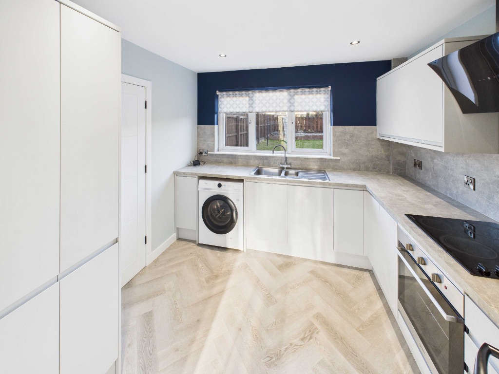 Turnhouse Road, Edinburgh, EH12 8ND