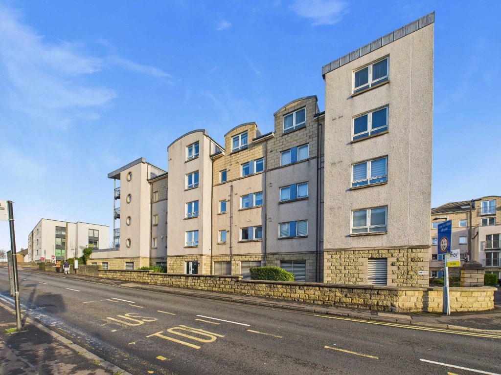 Crewe Road North, Edinburgh, EH5 2NE