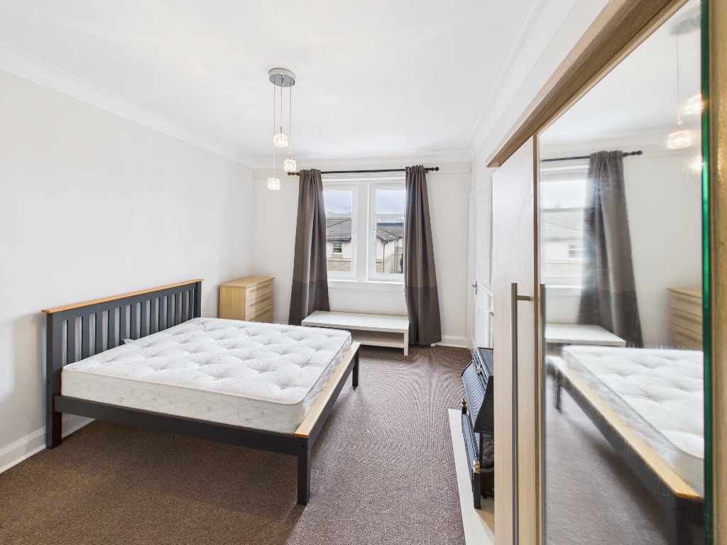 Lasswade Road, Edinburgh, EH16 6JB