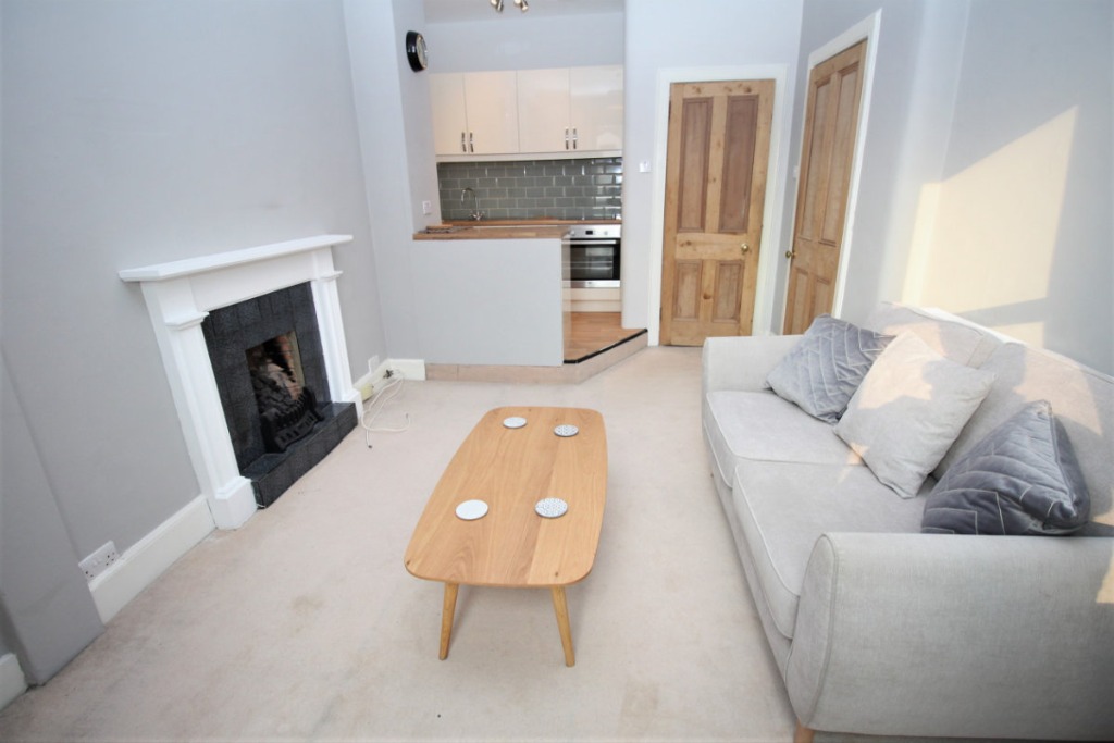 Albion Road, Edinburgh, EH7 5QU