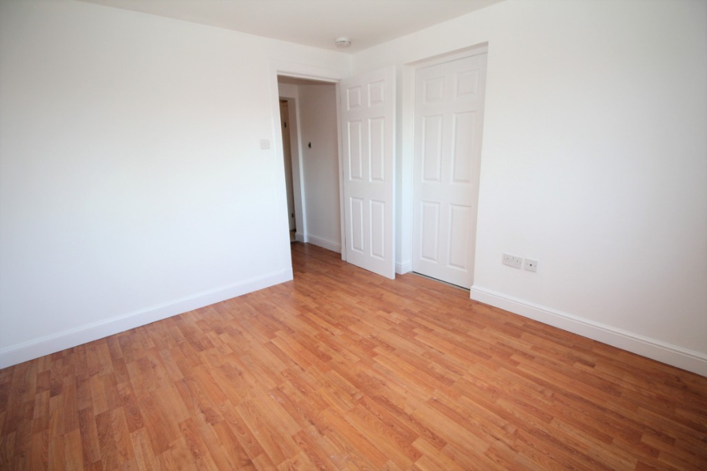 Mortonhall Park Place, Edinburgh, EH17 8SZ