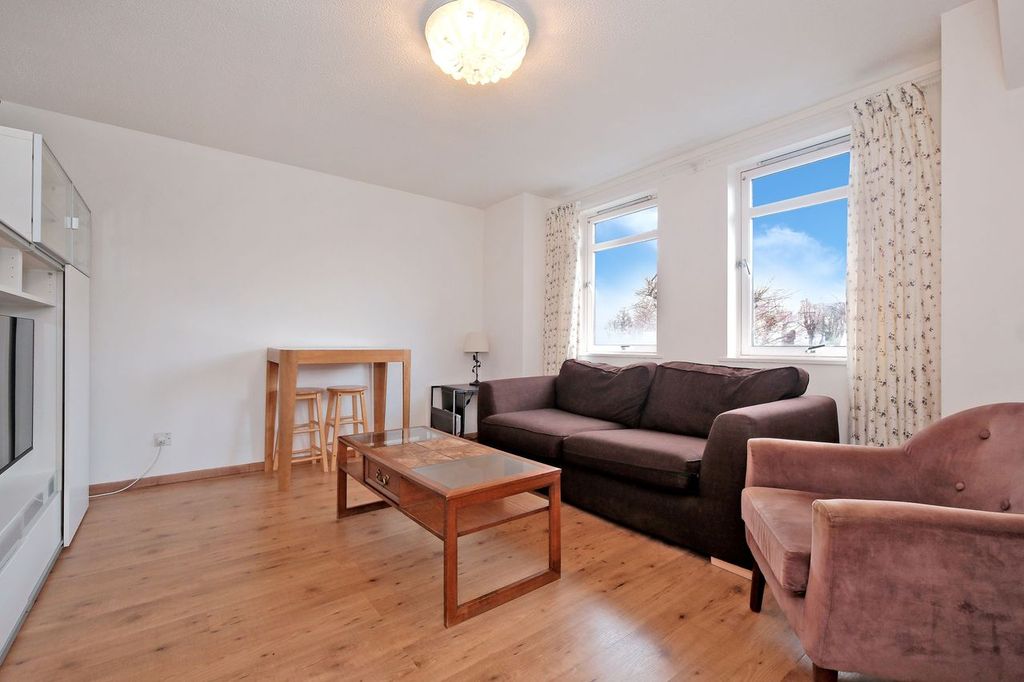 Whitehall Place, West End, AB2