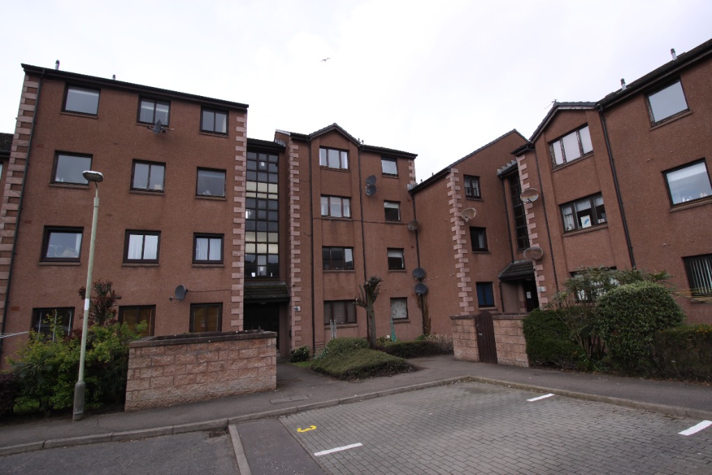 Almerie Close