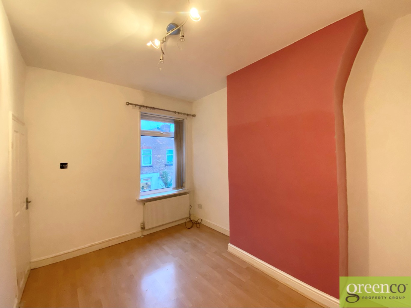 https://home.smelogin.co.uk/CustomerData/4605/621/PropertyImages/15_16983088213021.jpg