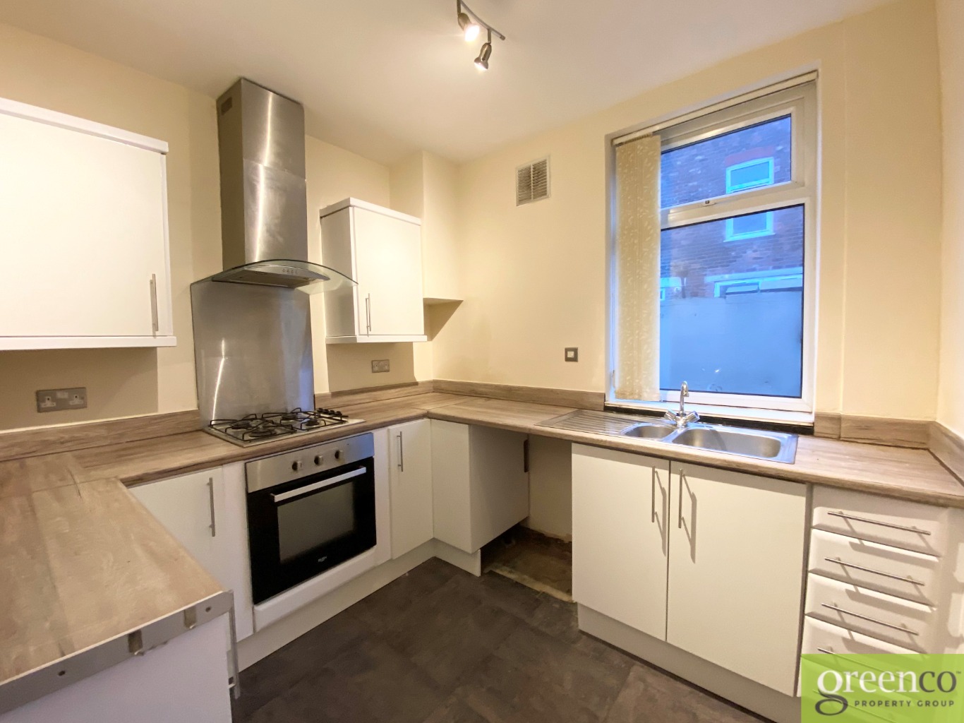 https://home.smelogin.co.uk/CustomerData/4605/621/PropertyImages/8_16983088186889.jpg