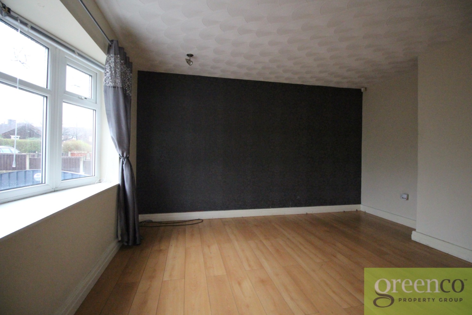 https://home.smelogin.co.uk/CustomerData/4605/918/PropertyImages/1_16971150845445.jpg