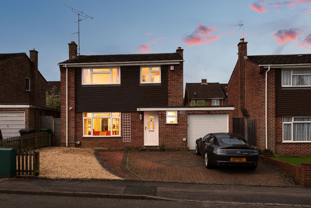 4 Bedroom Property For Sale in Newbury £430,000
