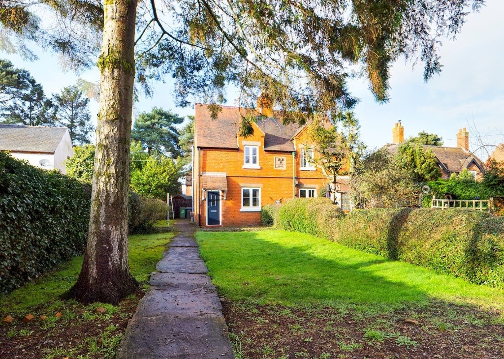 3 Bedroom Property For Sale in Shrewsbury £200,000