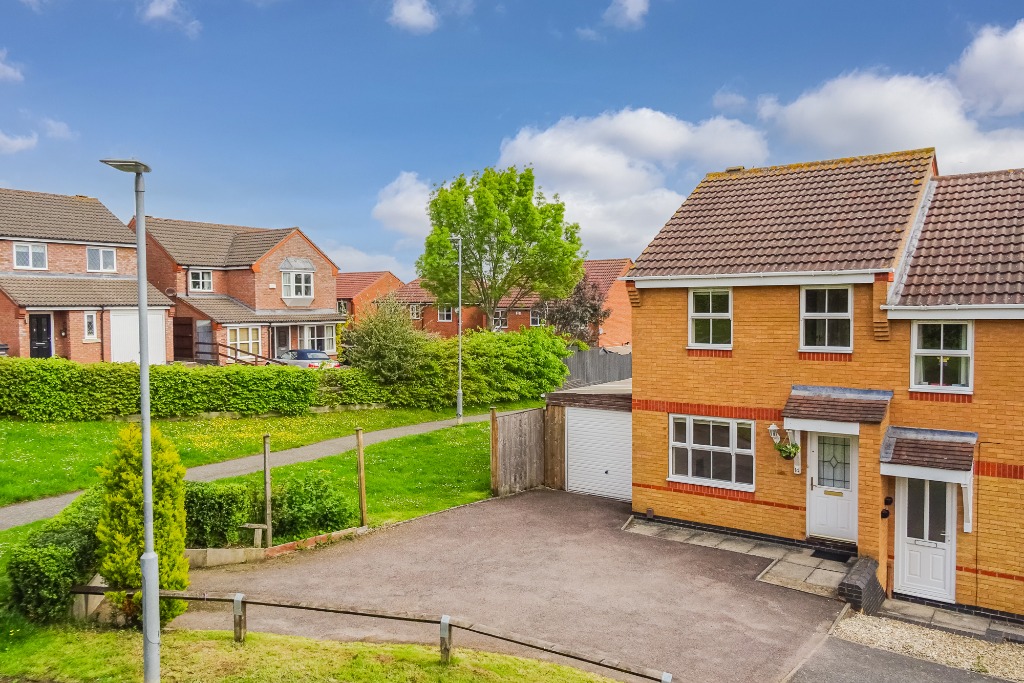 3 Bedroom Property For Sale in Melton Mowbray £200,000