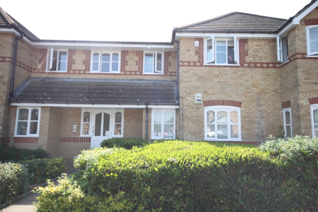 1 Bedroom Property For Sale in Luton £125,000