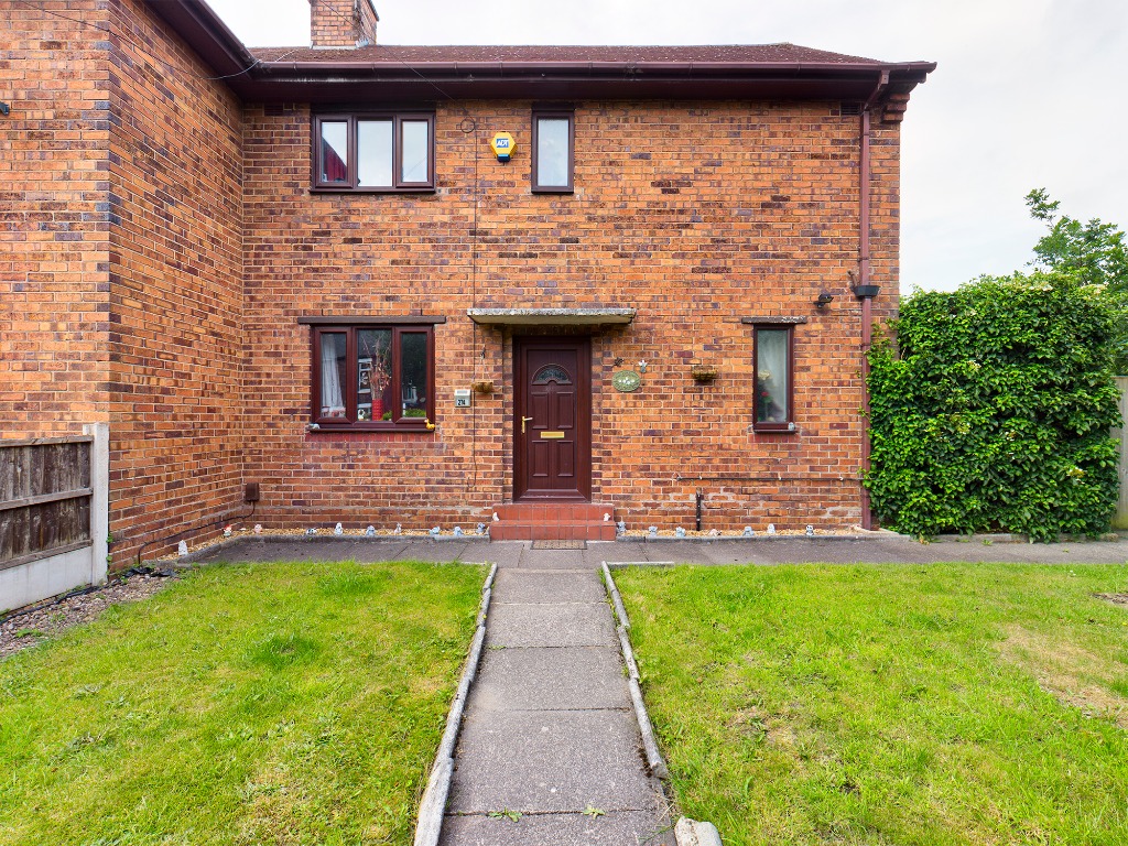 3 Bedroom Property For Sale in StokeonTrent £125,000