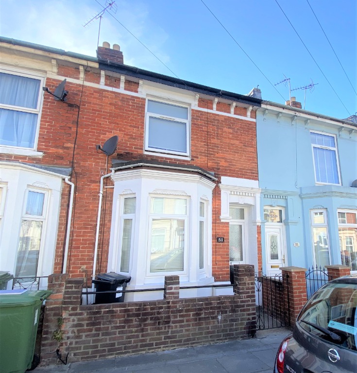 3 Bedroom Property For Sale in Portsmouth £210,000