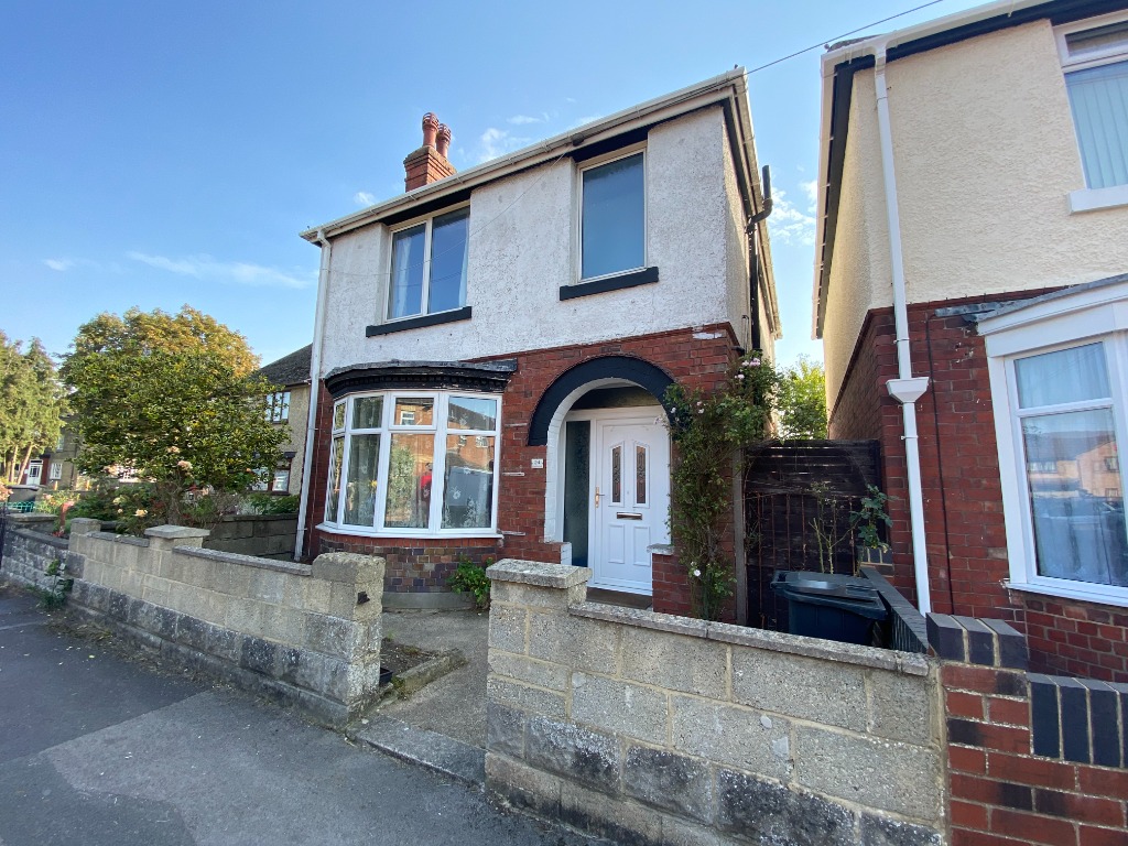 3 Bedroom Property For Sale in Swindon £240,000
