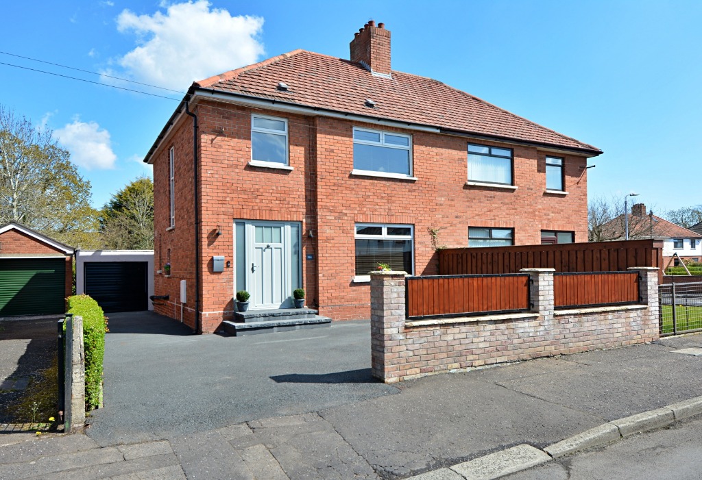 3 Bedroom Property For Sale in Belfast £250,000