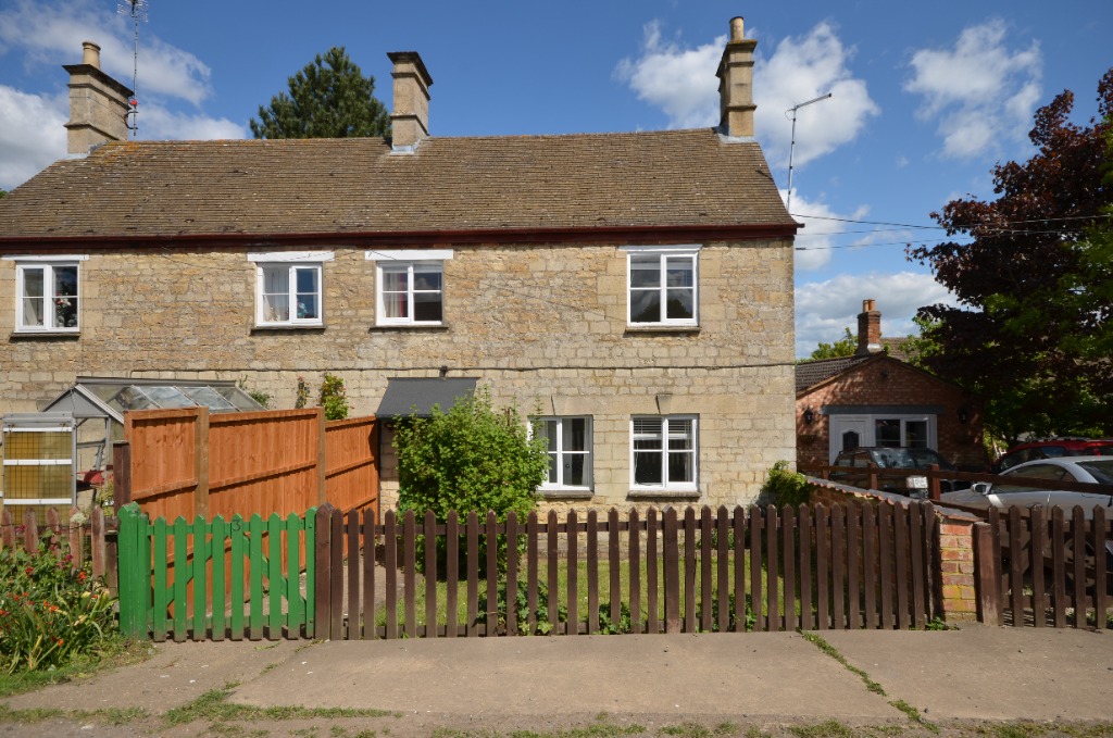 2 Bedroom Property For Rent in Corby £775 PCM